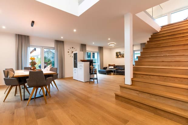 BV_33360_Treppe_Esszimmer_Wohnzimmer.jpg