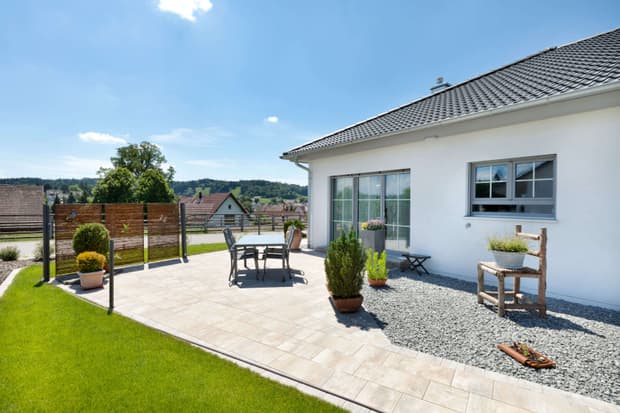 Wintergarten mit direktem Zugang auf die Terrasse