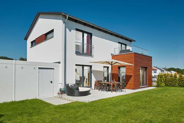 LUXHAUS - Satteldach Landhaus 151