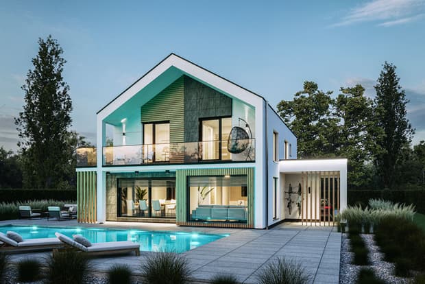 Modernes zweistöckiges Haus mit weißer Fassade, großen Glasfronten und beleuchtetem Außenpool im Garten am Abend