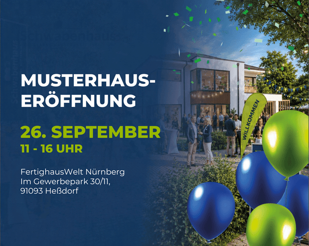 Moderne Musterhaus-Eröffnung mit blau-grünen Luftballons und Gästen im Garten bei klarem Himmel in Nürnberg