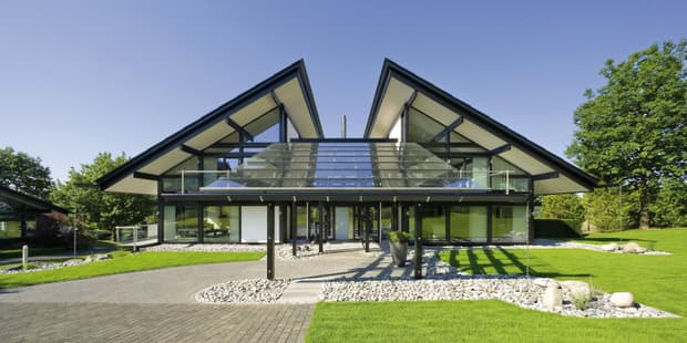 HUF HAUS - 
