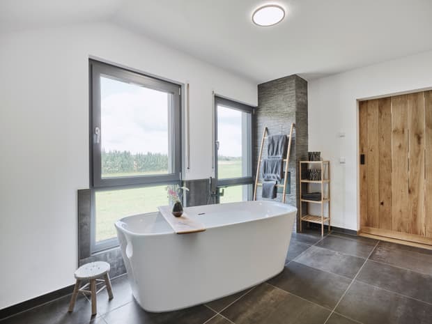 Fertighaus-WEISS-Haus-Schlemmel-Badewanne
