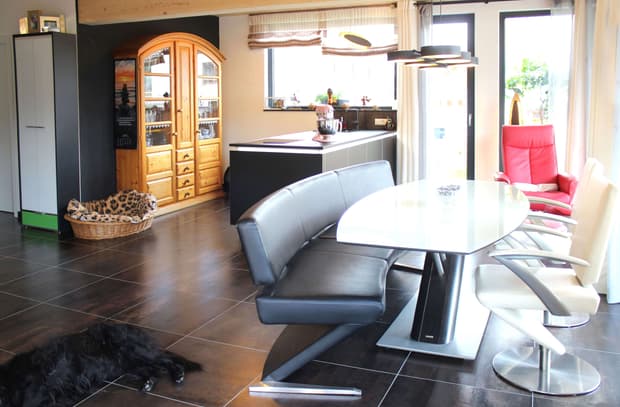 Lehner-Haus Homestory 824 Essbereich mit Küche