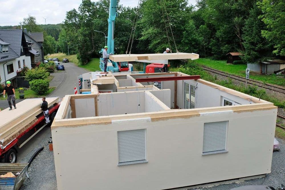 Einbau von Zwischendecken auf der Baustelle