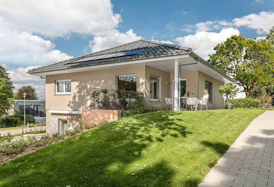 Schwoerer-Musterhaus-Hohenstein.jpg