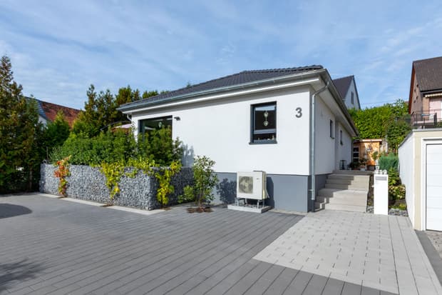 U343-walmdachbungalow.jpg