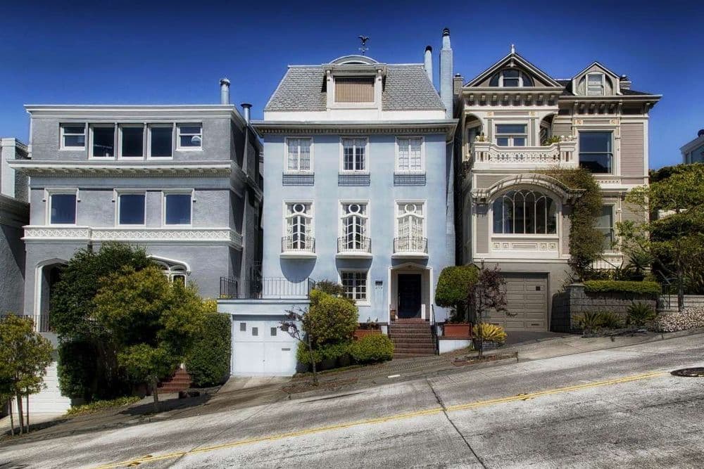 klassische amerikanische Häuser in Form von Townhouses 