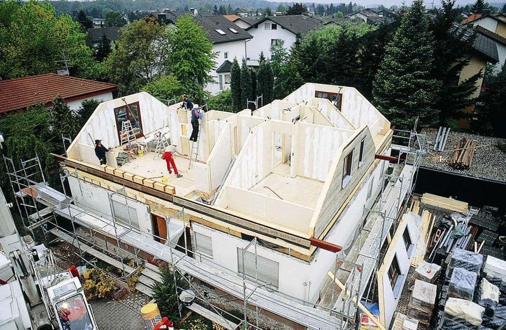 Baustelle bei der Hausaufstockung