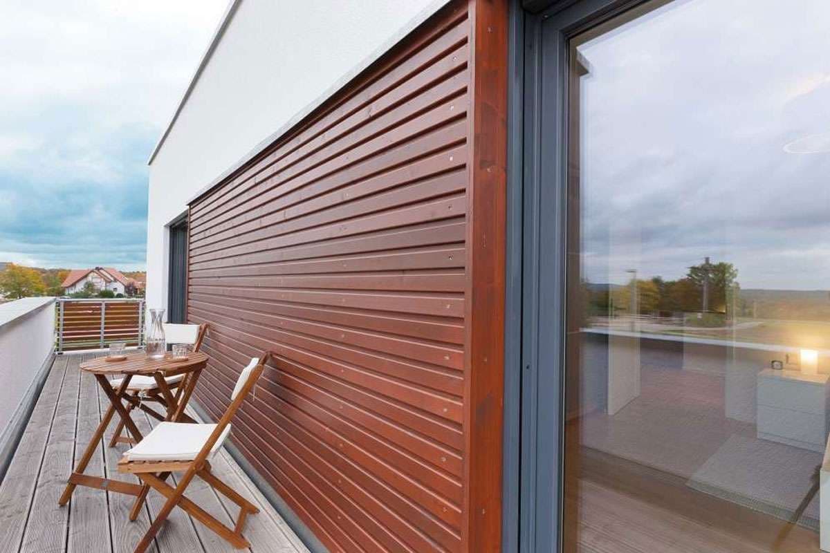 Balkon mit Brüstung