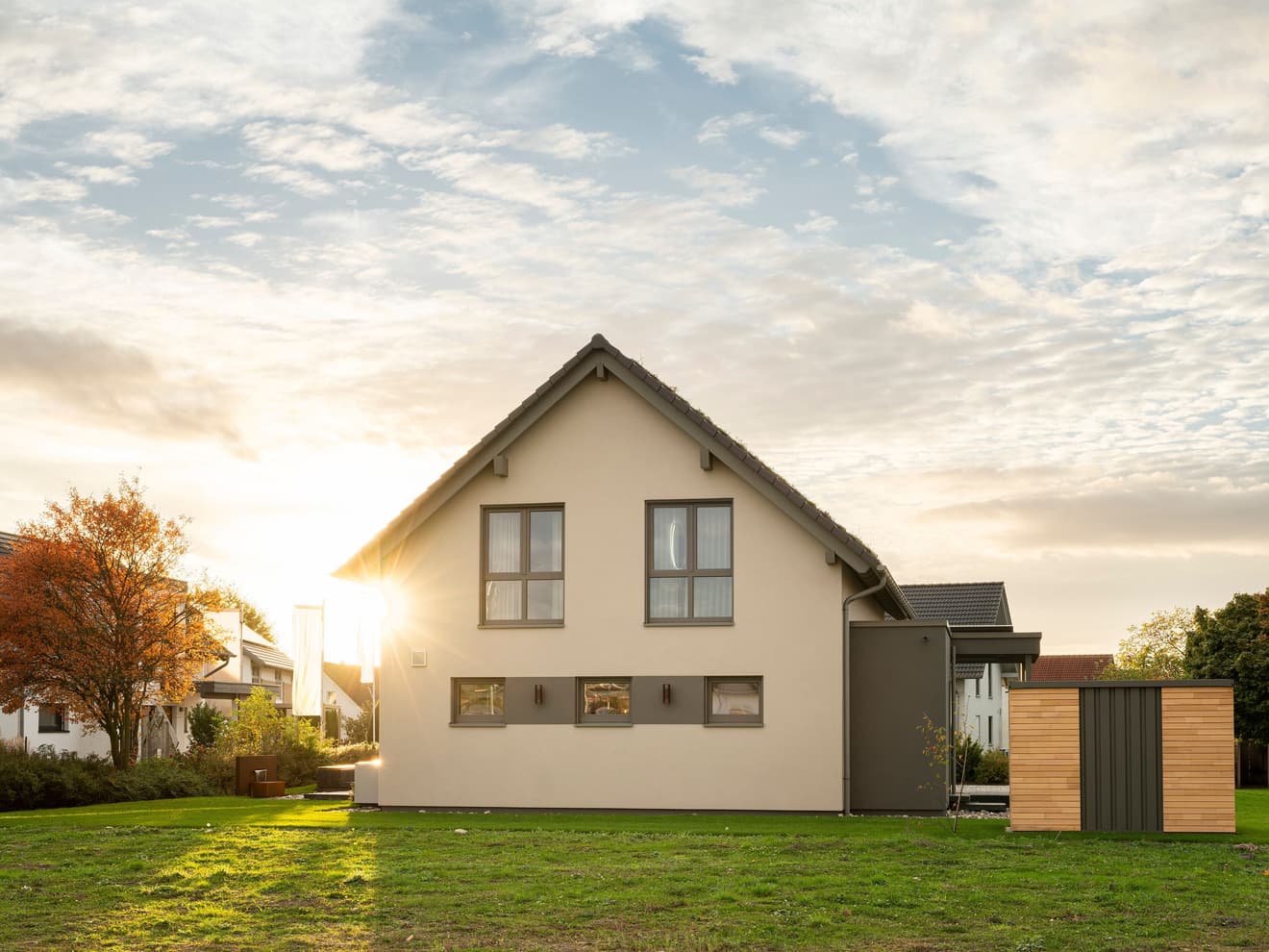 Modernes Ausbauhaus mit Satteldach