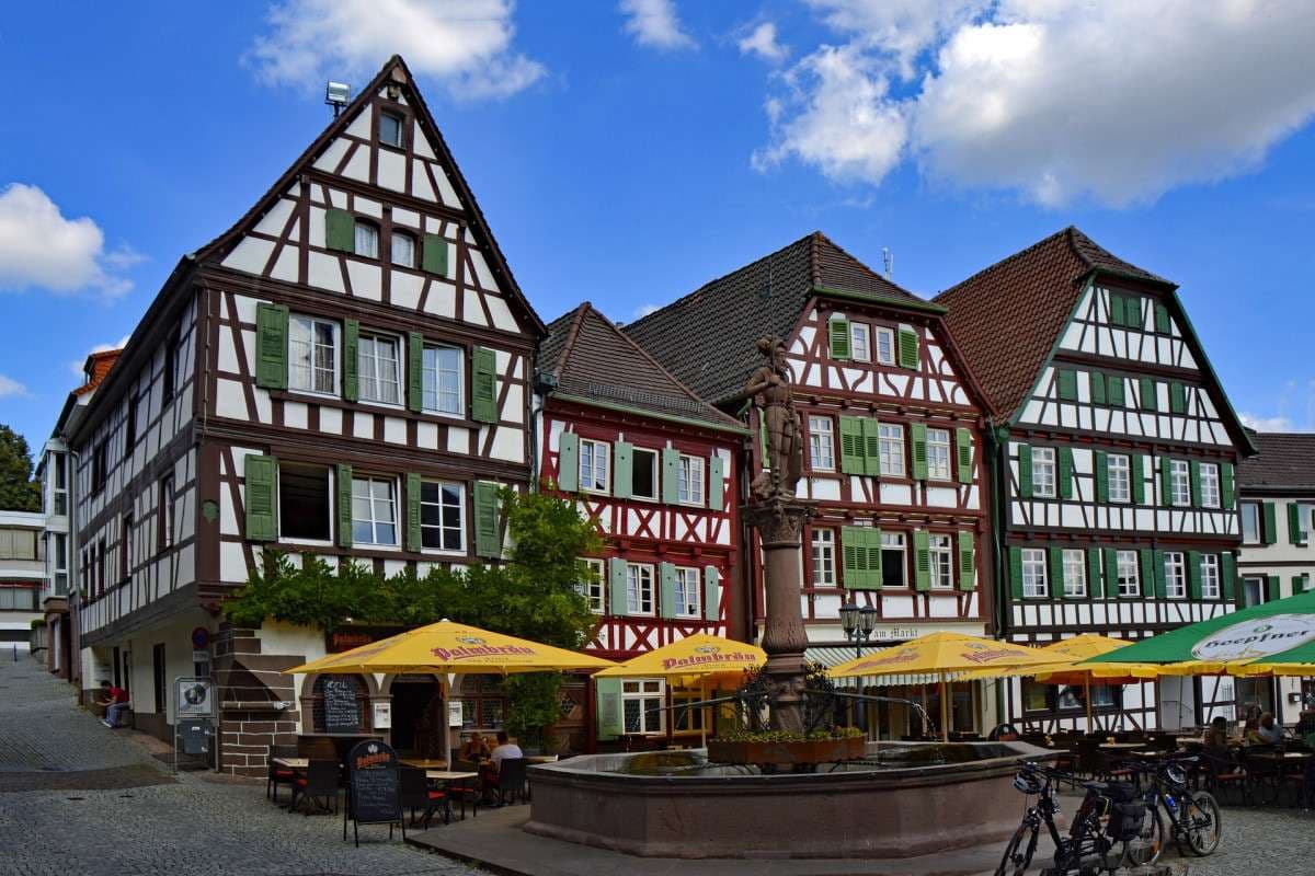 Typische Giebelverzierung im Süden Deutschlands