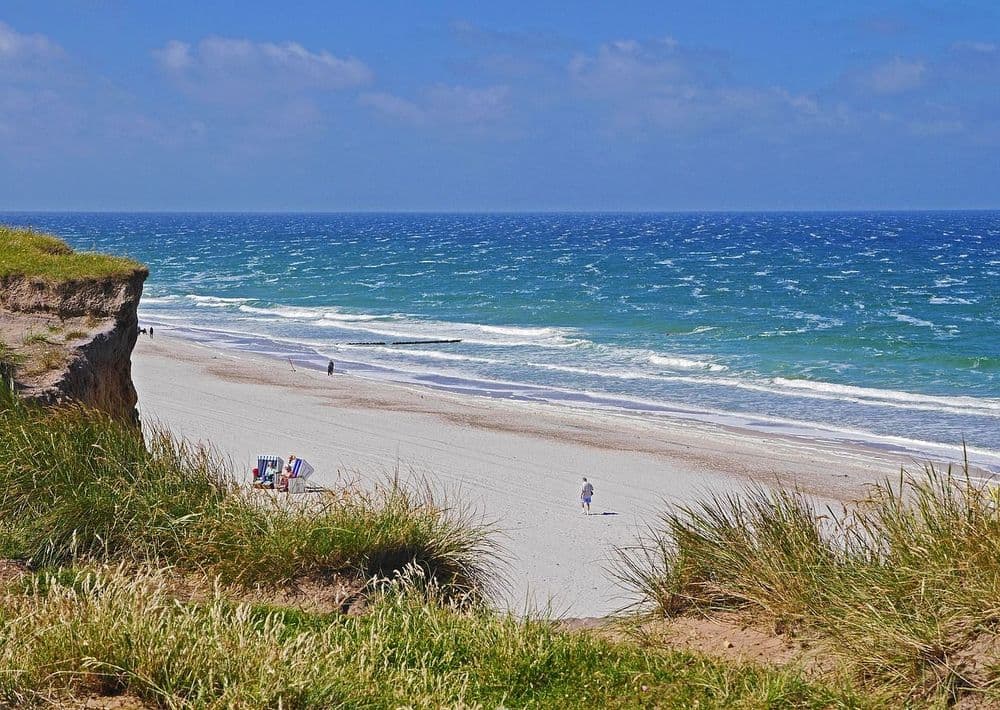Malerische Küste mit Strand auf Sylt