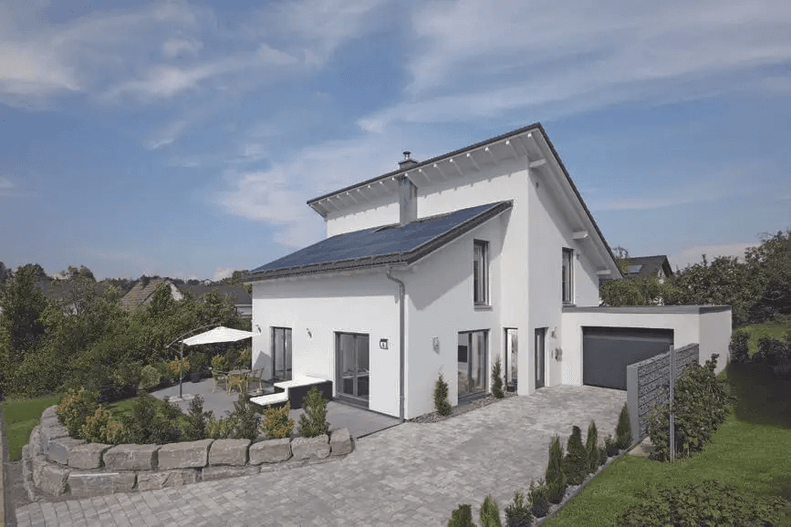 Keitel Haus mit versetztem Pultdach und Anbau-Garage