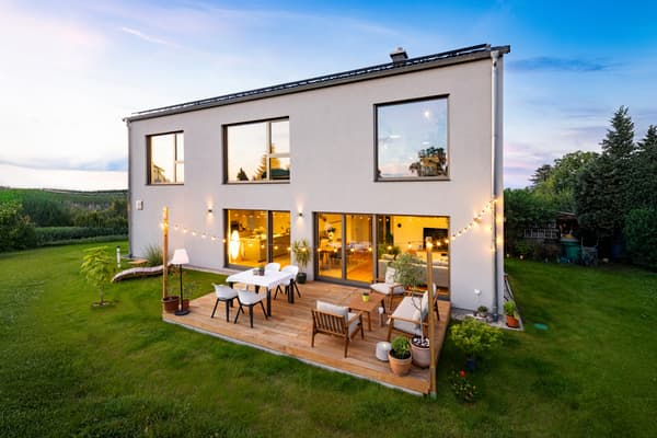 LUXHAUS Satteldach Landhaus 128